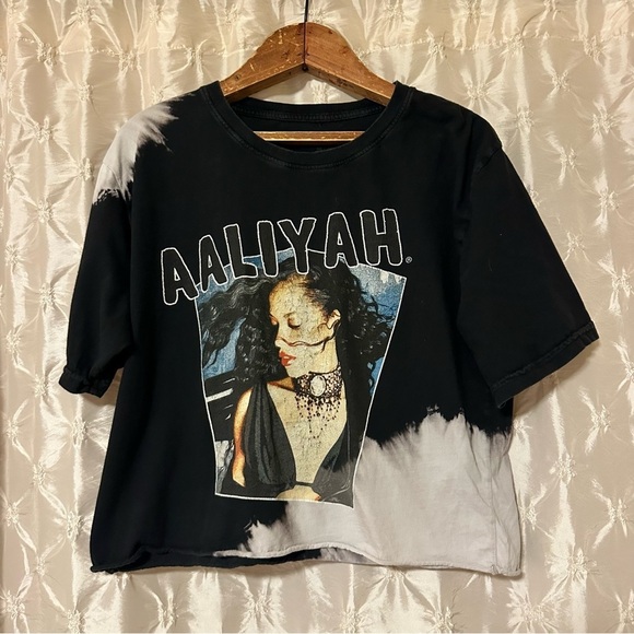 Aaliyah Black Custom Cropped Distressed Graphic Tee Shirt - Picture 1 of 8